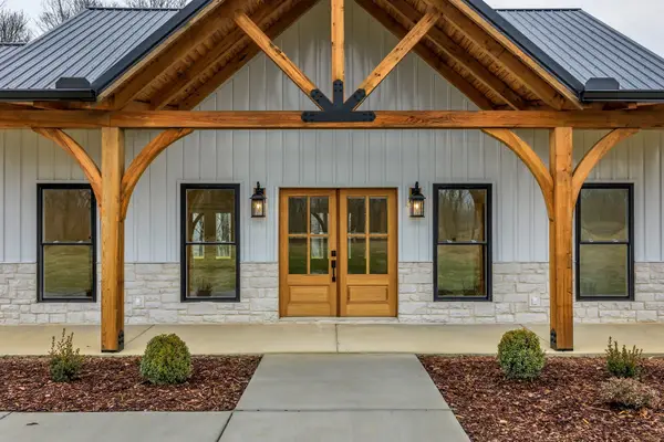 1224 Mason Bates Bend Rd, Centerville, TN 37033