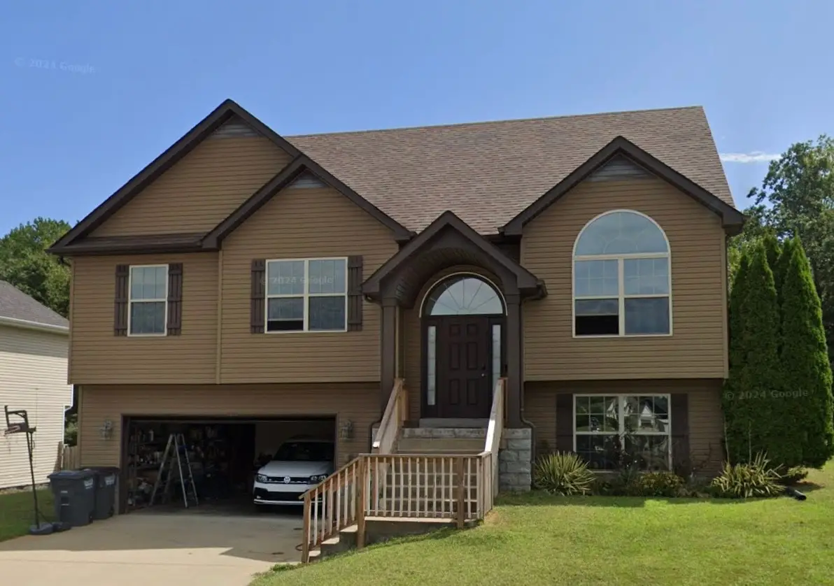 1205 Meachem Dr, Clarksville, TN 37042 - #1