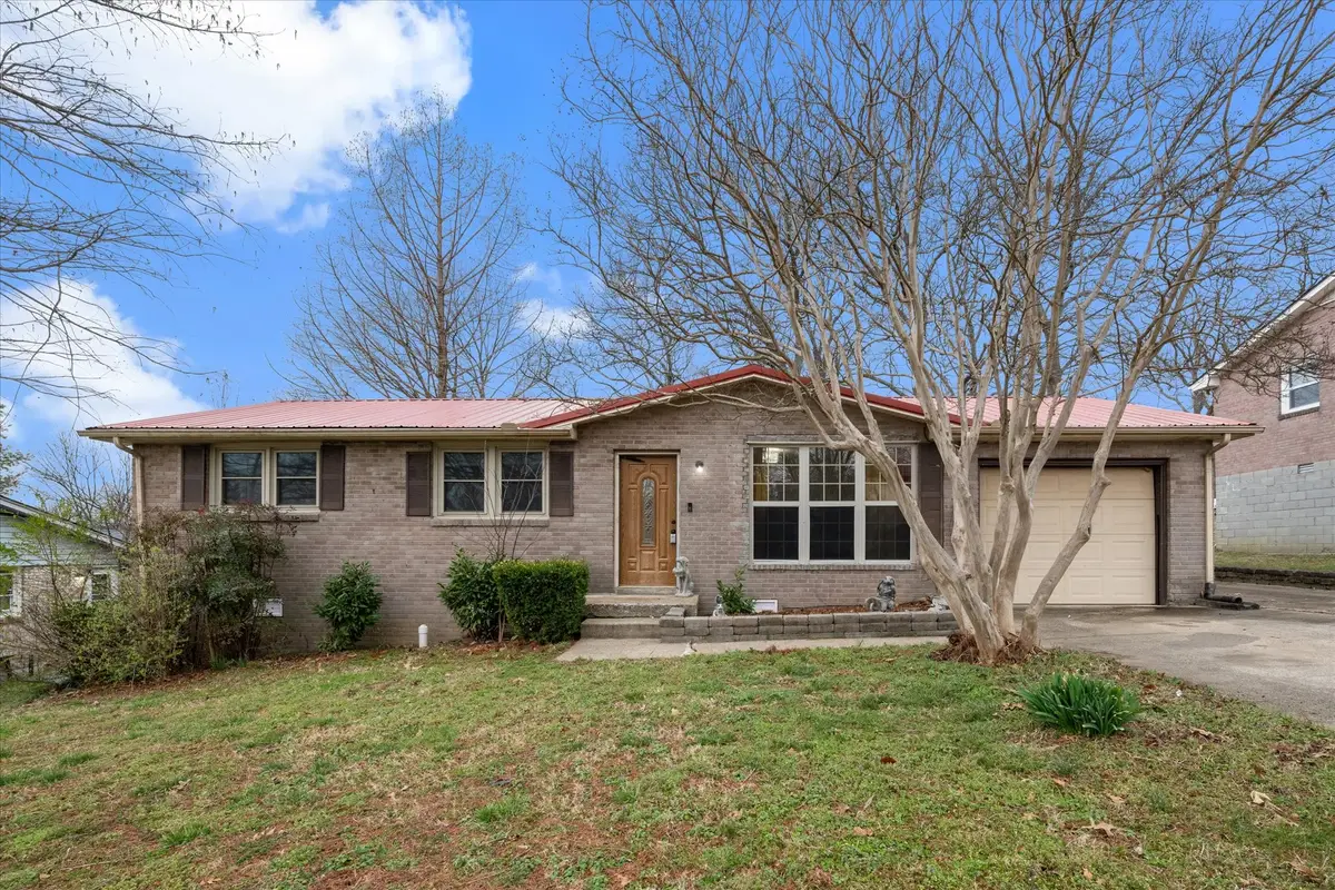 315 Janette Ave, Goodlettsville, TN 37072 - #1