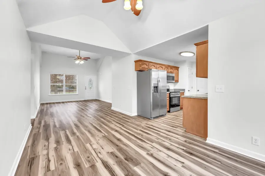 327 N Harris Rd, Portland, TN 37148 - #2