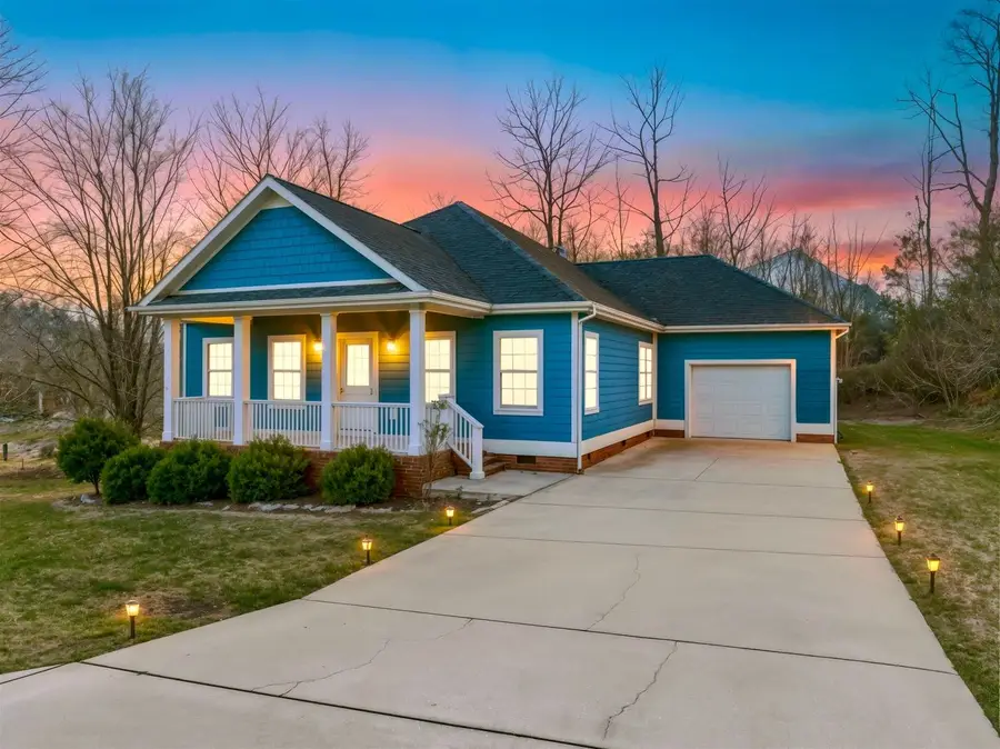 111 Reeds Ln, Sewanee, TN 37375 - #3