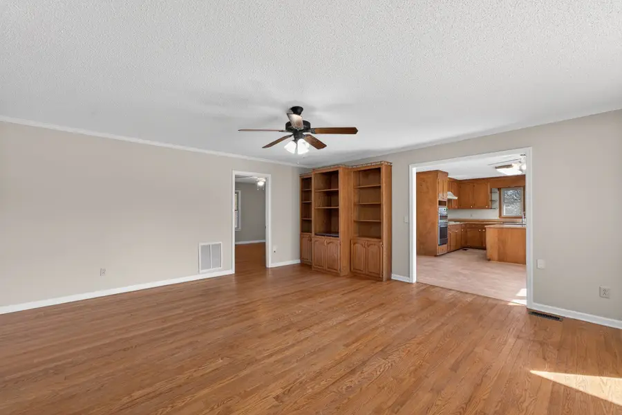 2232 Oakhaven Dr, Murfreesboro, TN 37129 - #3