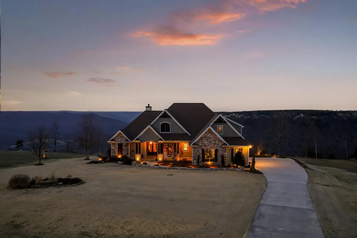 985 Sunset Circle, Jasper, TN 37347 - #1