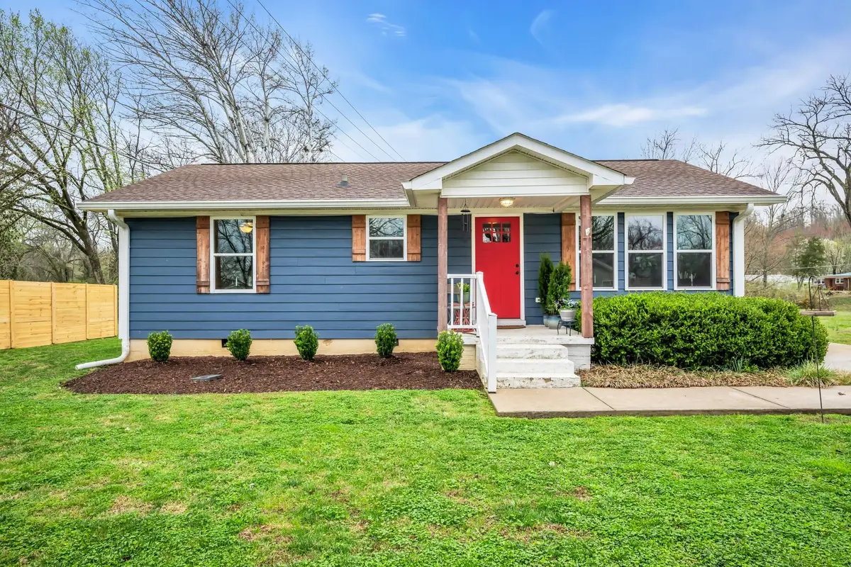 101 Simpson Ave, Waverly, TN 37185 - #1