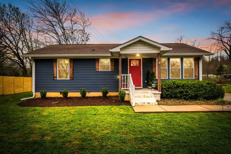 101 Simpson Ave, Waverly, TN 37185 - #2