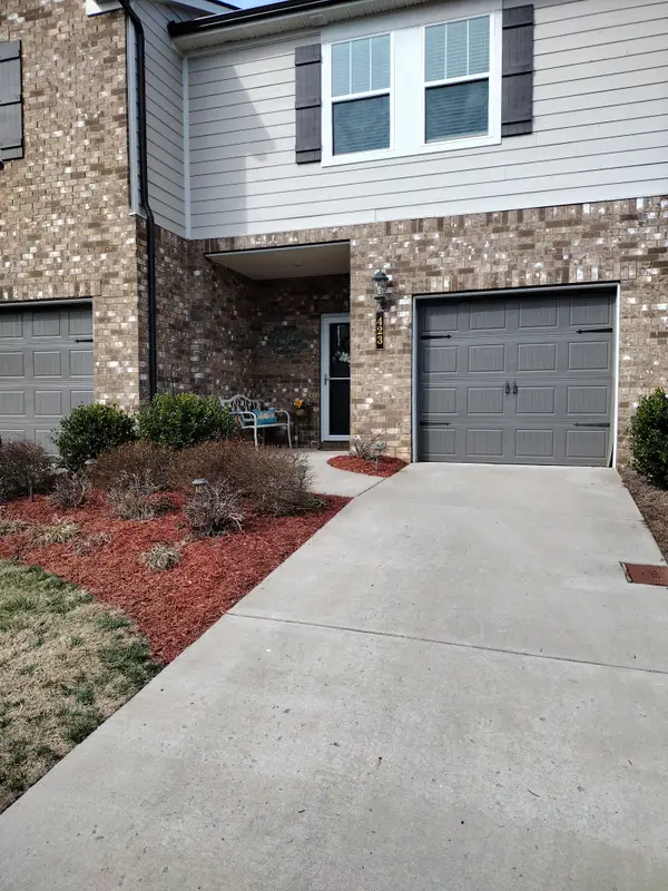 423 Palmetto Dr, Columbia, TN 38401