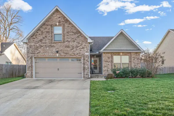 306 Liberty Bell Ln, Clarksville, TN 37040