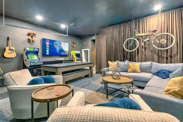 488 W Trinity Ln, Nashville, TN 37207