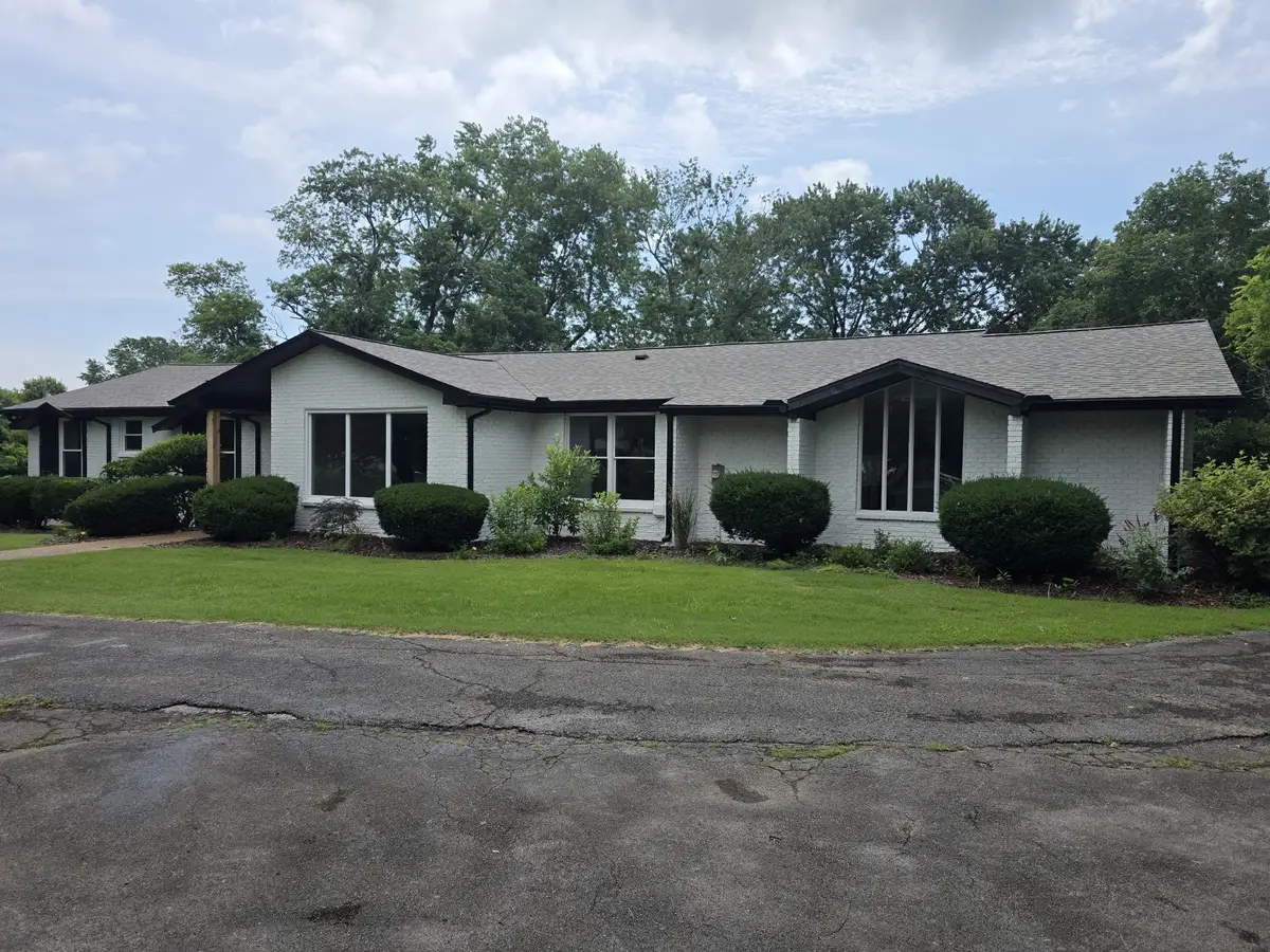 205 Bluegrass Dr, Hendersonville, TN 37075 - #1