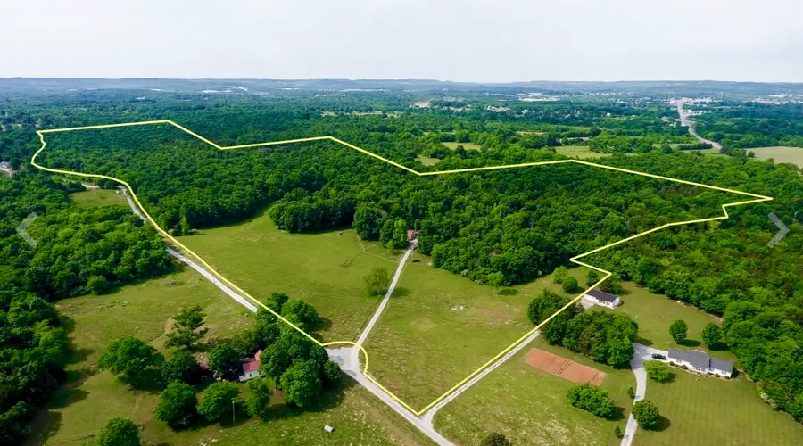 1545 Irwin Rd, Lewisburg, TN 37091 - #3