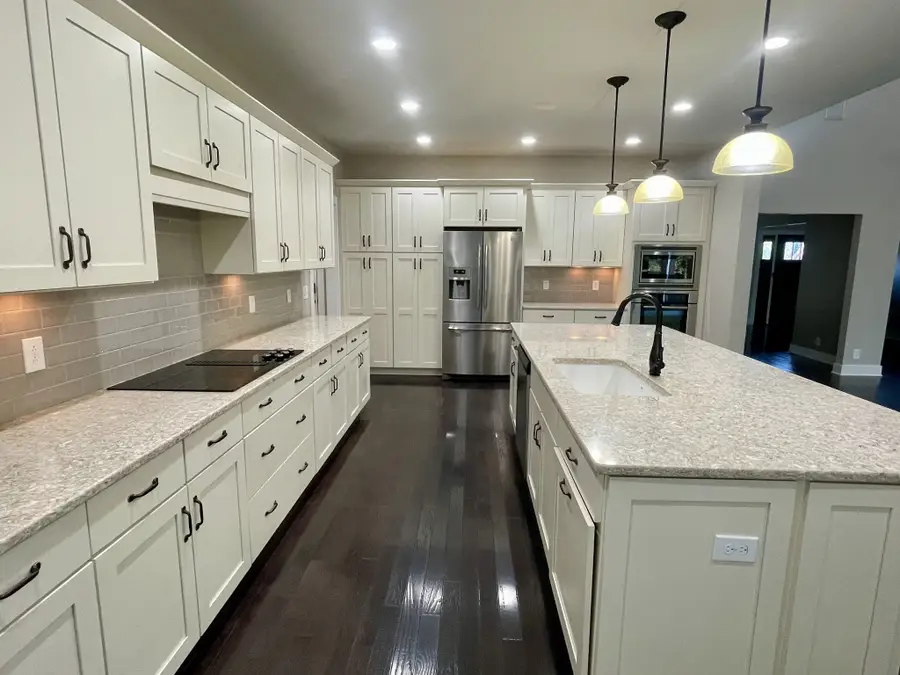 104 Peacock St, Bell Buckle, TN 37020 - #3