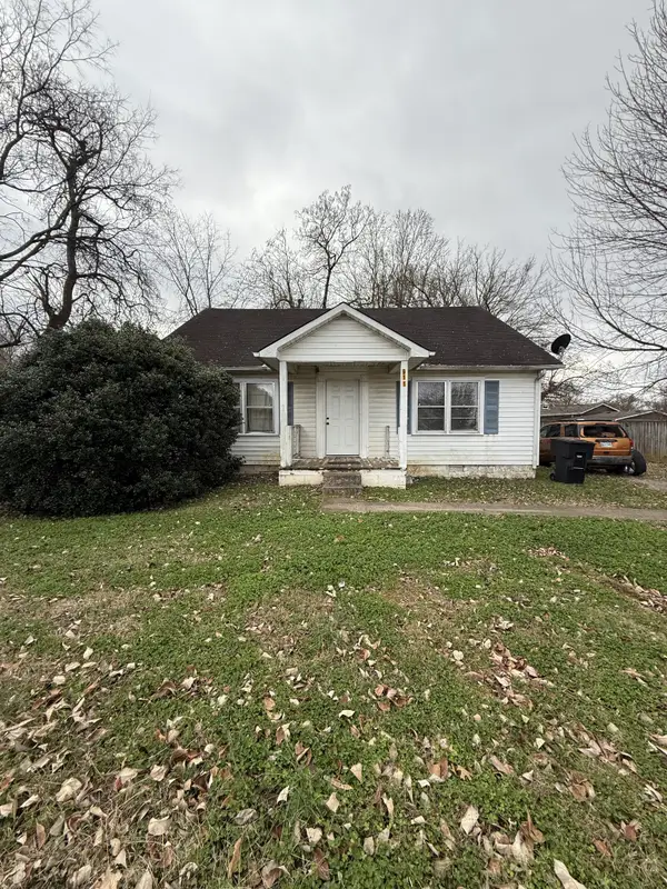 909 Smith St, Murfreesboro, TN 37129