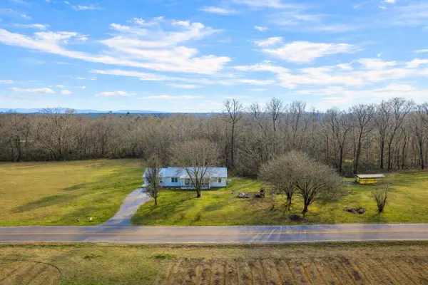 105 Farris Creek Bridge Rd, Belvidere, TN 37306