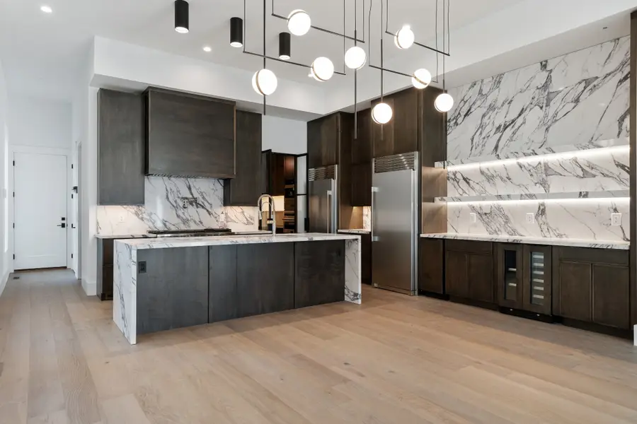 608A Moore Ave, Nashville, TN 37203 - #2