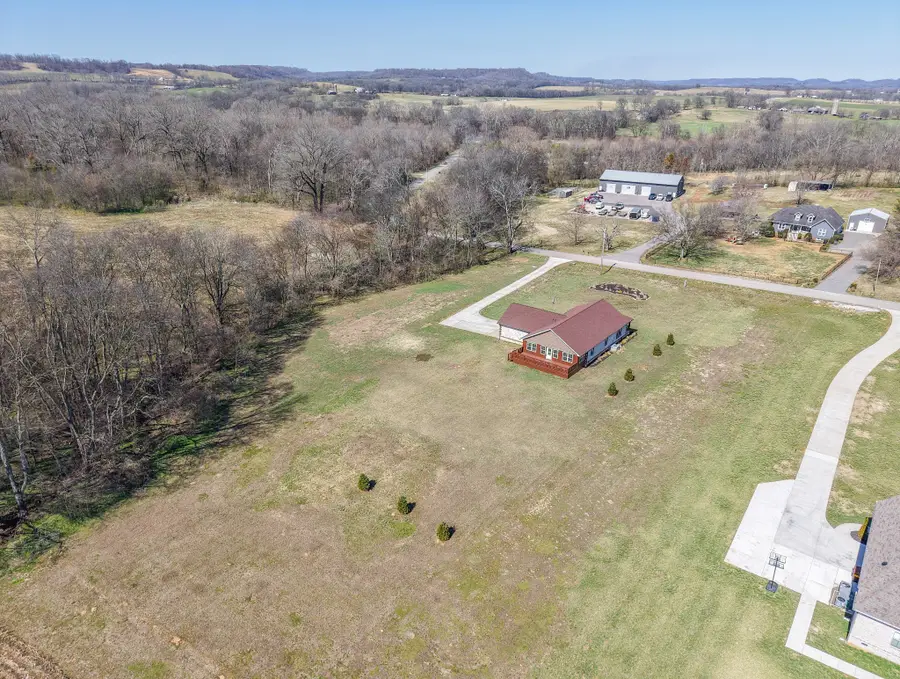 1059 S Cross Bridges Rd, Mount Pleasant, TN 38474 - #2