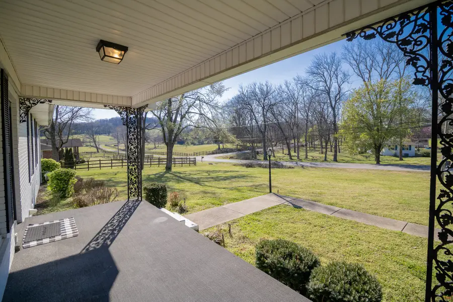 301 Green Acres Dr, Goodlettsville, TN 37072 - #2