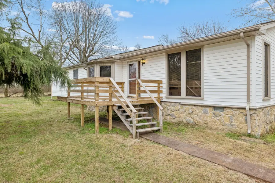 904 Coles Ferry Rd, Gallatin, TN 37066 - #3