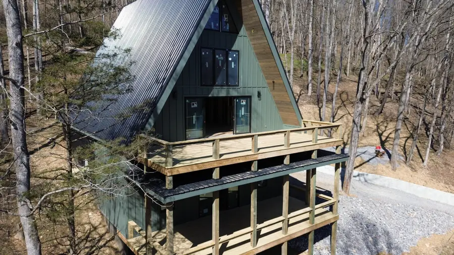 1196 Lakeside Dr, Smithville, TN 37166 - #2