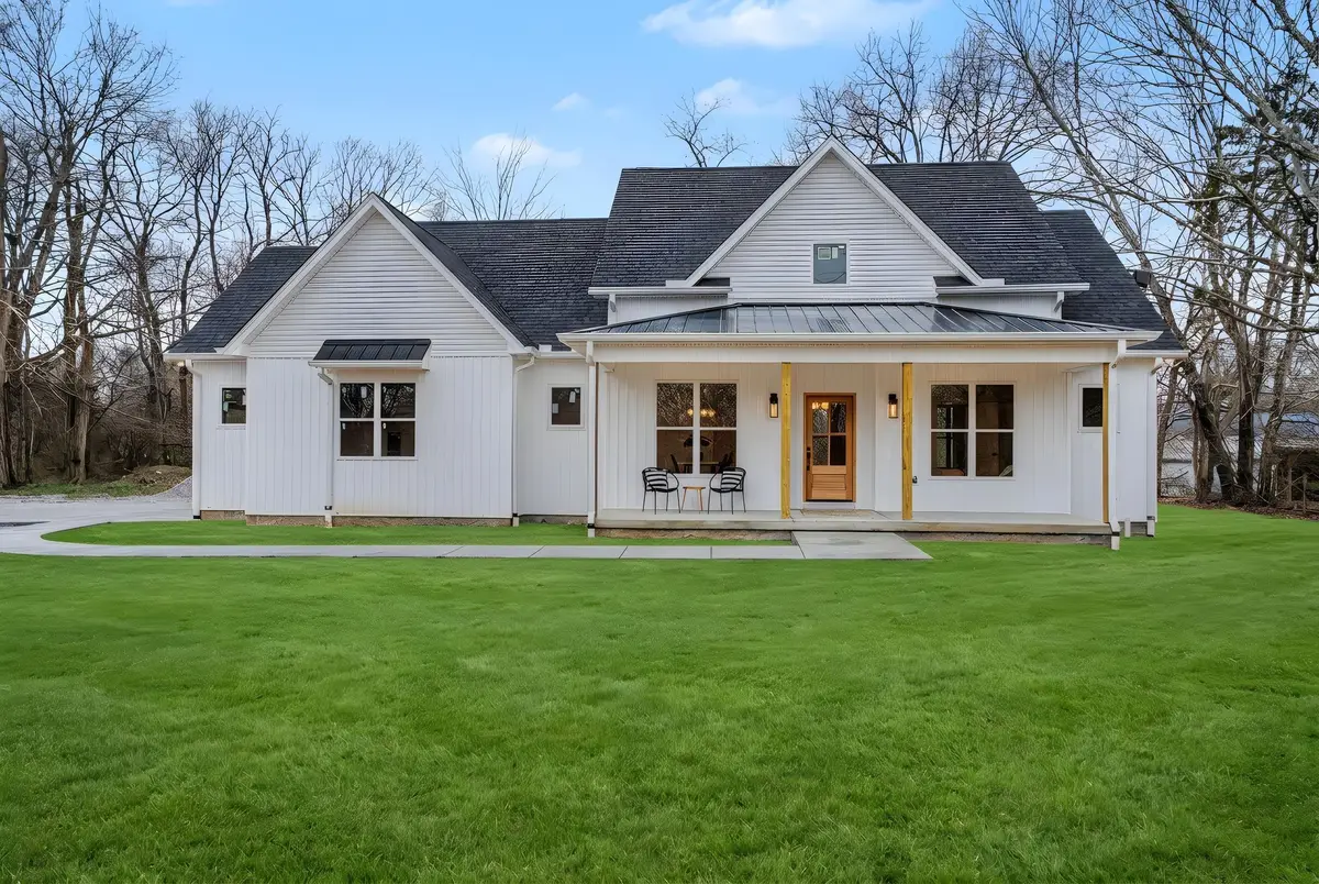 1171 Old Charlotte Rd, White Bluff, TN 37187 - #1