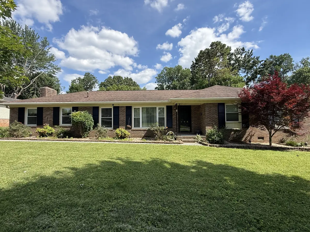 106 Millbrooke Dr, Hopkinsville, KY 42240 - #1