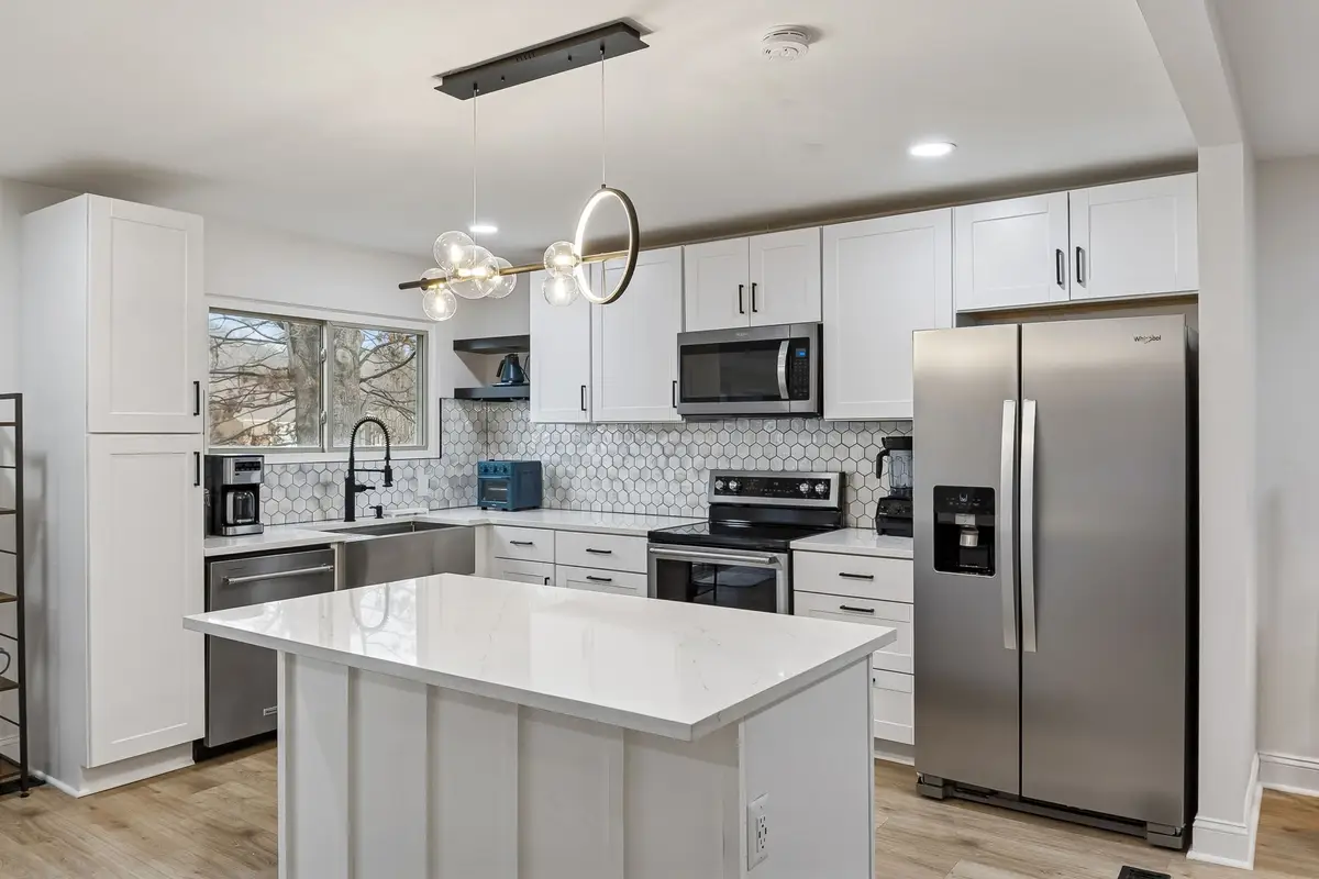 6955 Highland Park Dr, Nashville, TN 37205 - #1