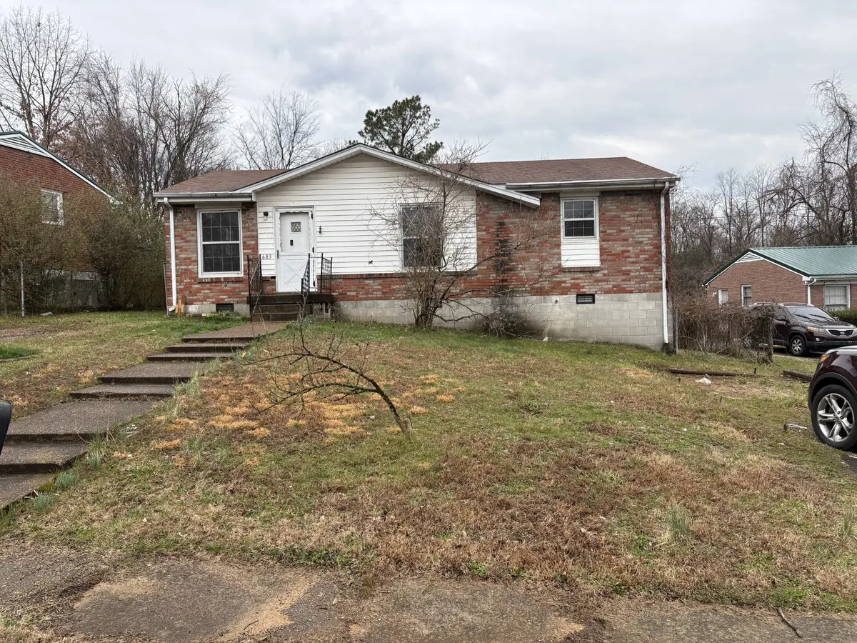 683 Shelton Ct, Clarksville, TN 37040 - #1