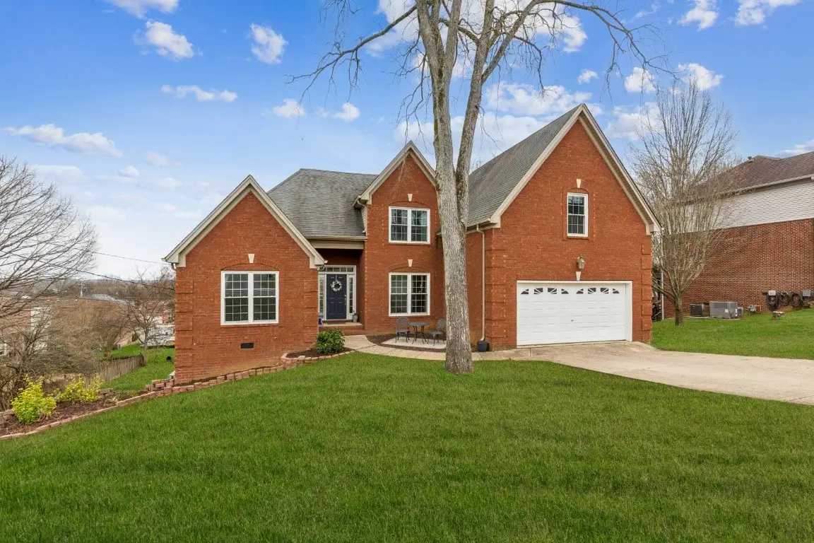 424 Westwood Dr, Smyrna, TN 37167 - #1