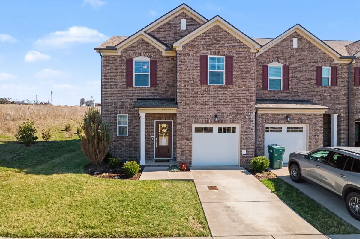 306 Nessa St, Lebanon, TN 37090 - #1