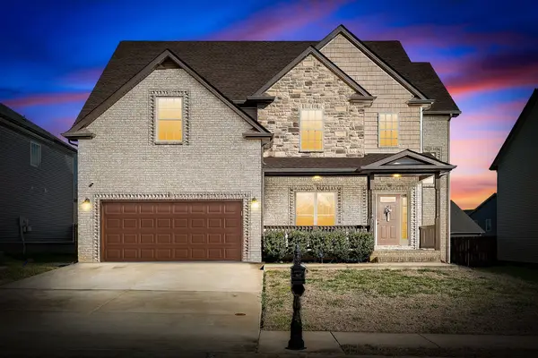 3747 Windmill Dr, Clarksville, TN 37040