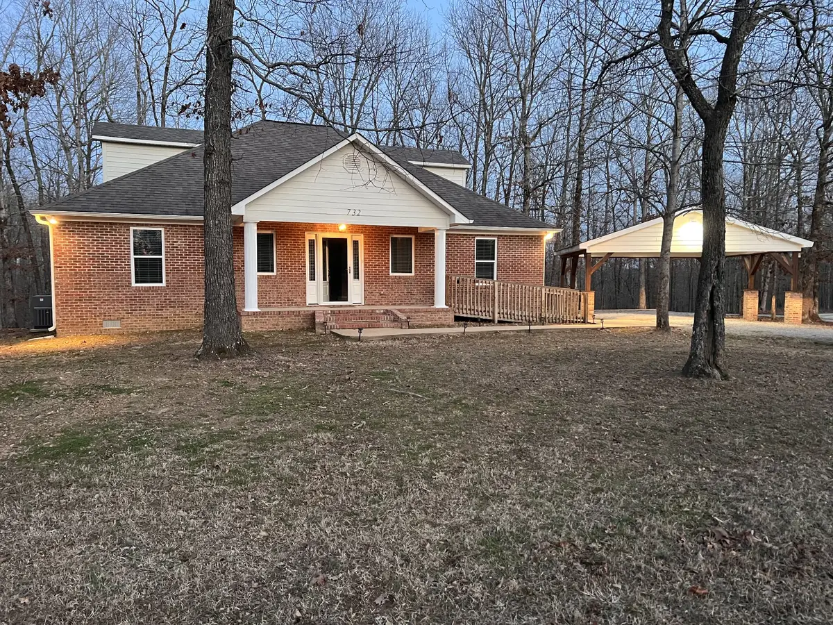 732 Tiger Bennett Rd, Hampshire, TN 38461 - #1