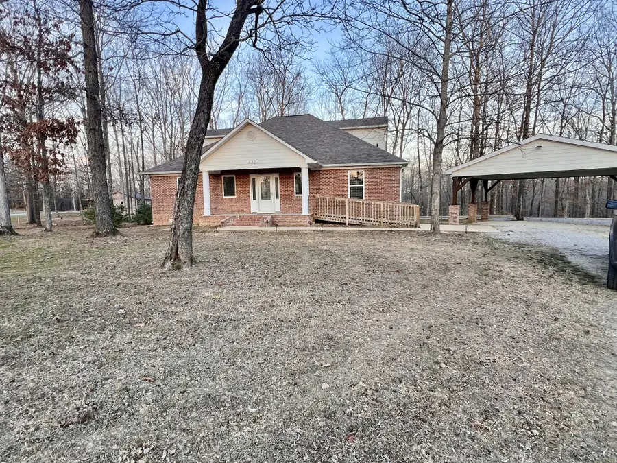 732 Tiger Bennett Rd, Hampshire, TN 38461 - #3