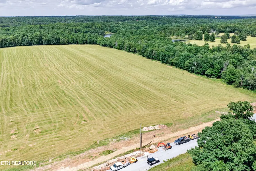 8 Nicholson Drive, Crossville, TN 38572 - #3