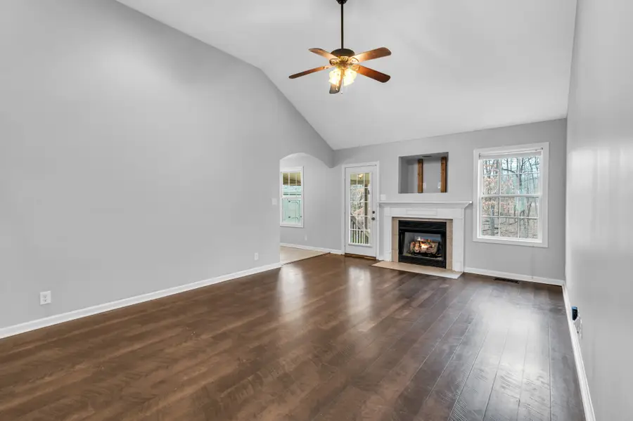 1176 Freedom Dr, Clarksville, TN 37042 - #3