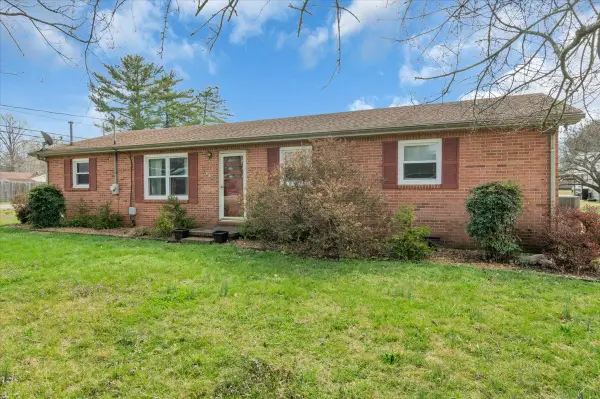 1001 Henley St, Decherd, TN 37324