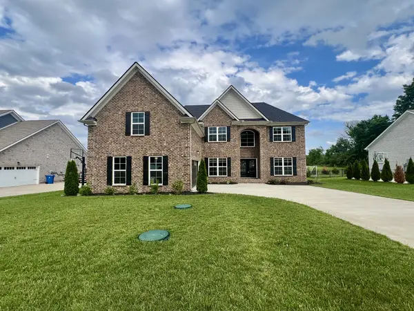 1132 Owen Layne Dr, Murfreesboro, TN 37129