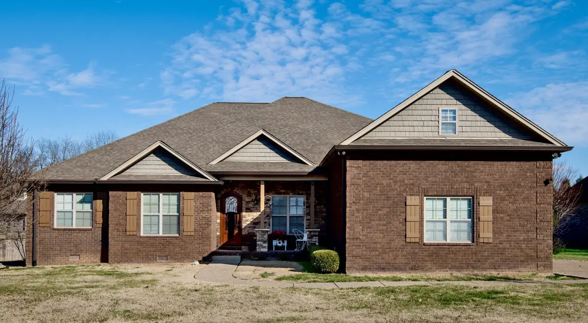 605 Concord Dr, Gallatin, TN 37066 - #1