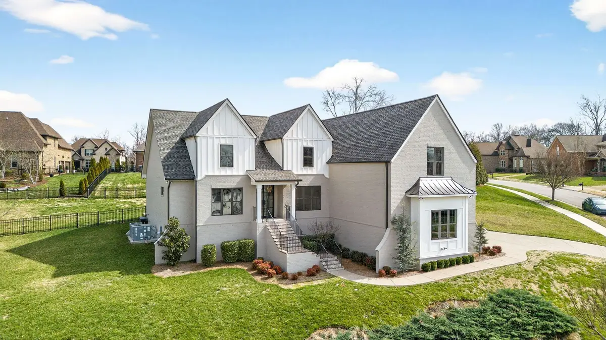 209 Moore Haven Cir, Lebanon, TN 37087 - #1