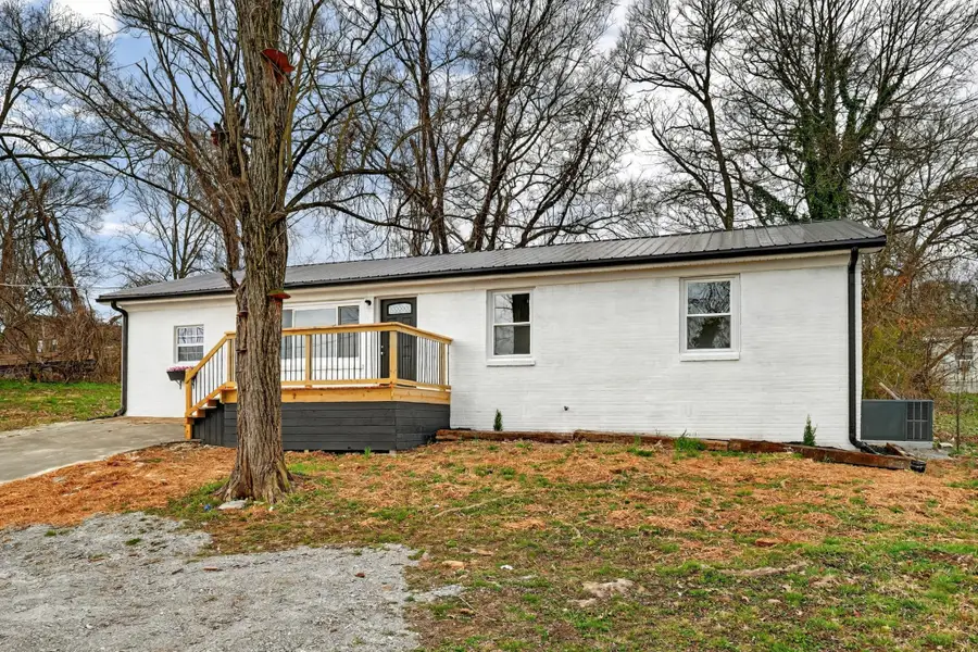 350 N 3rd St, Pulaski, TN 38478 - #2