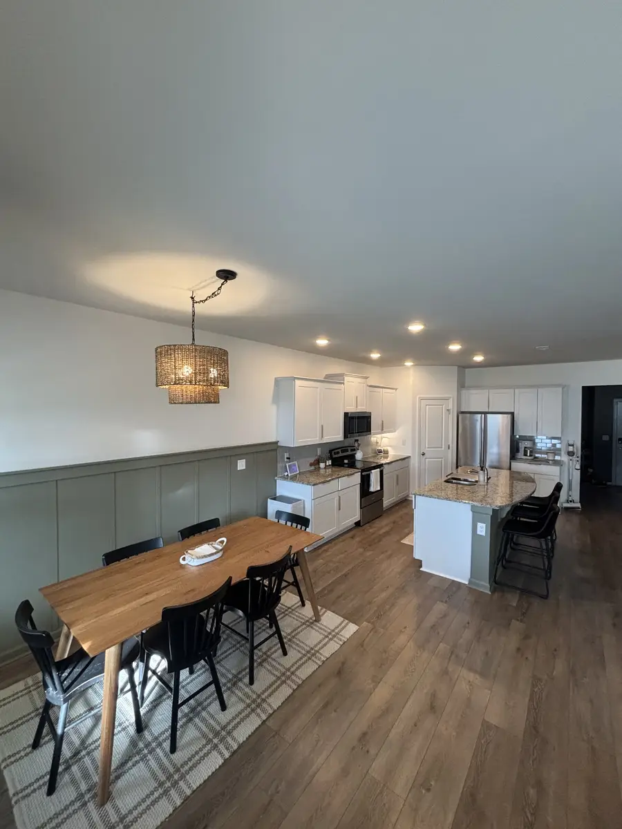 3281 Holiday Ln, Columbia, TN 38401 - #2