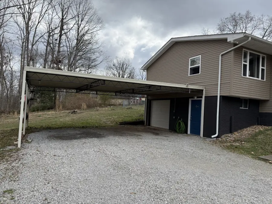 295 Acorn Hill Dr, Waverly, TN 37185 - #2