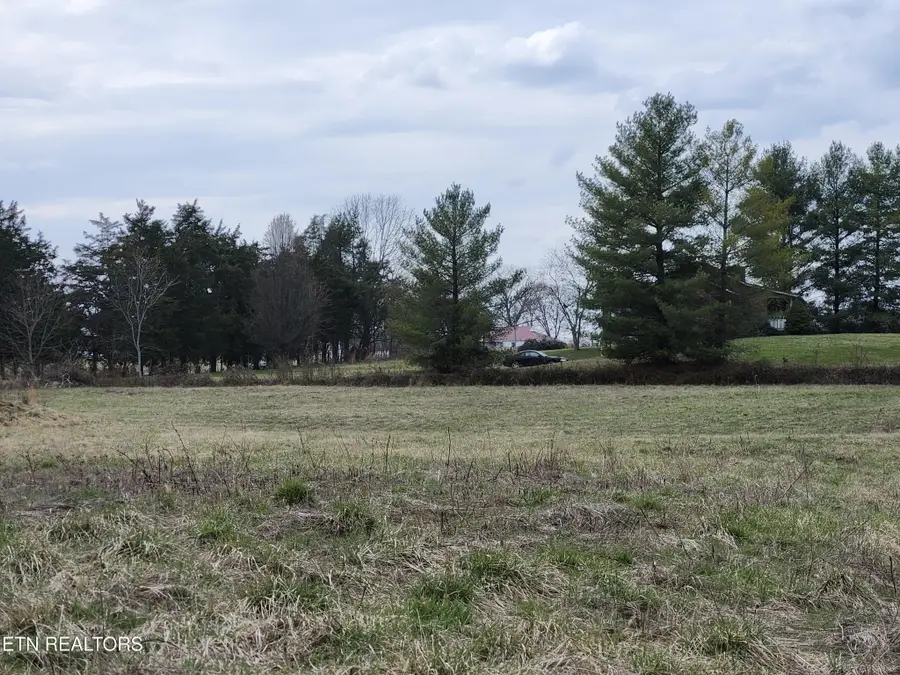 4299 W Andrew Johnson Hwy, Greeneville, TN 37745 - #3