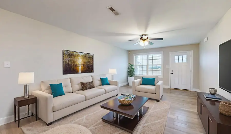 1487 Coronado Dr, Clarksville, TN 37042 - #3