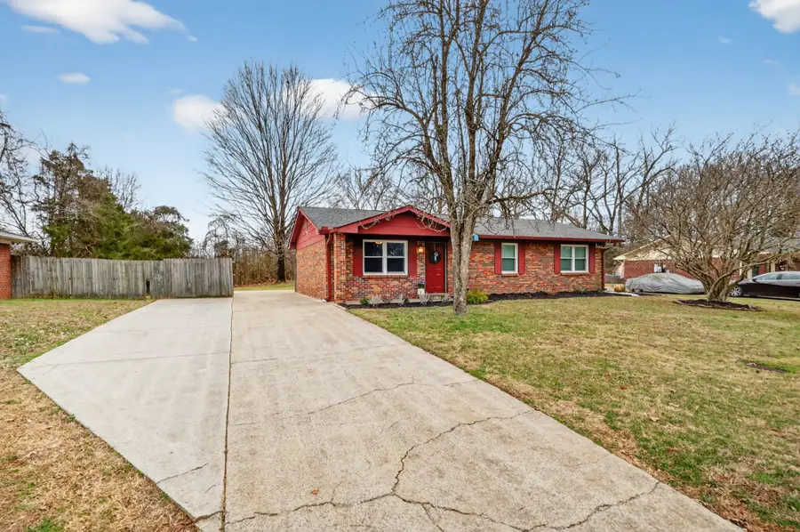 4344 Central Valley Dr, Hermitage, TN 37076 - #2