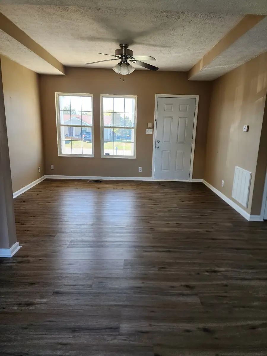 3407 Sandpiper Dr, Clarksville, TN 37042 - #2