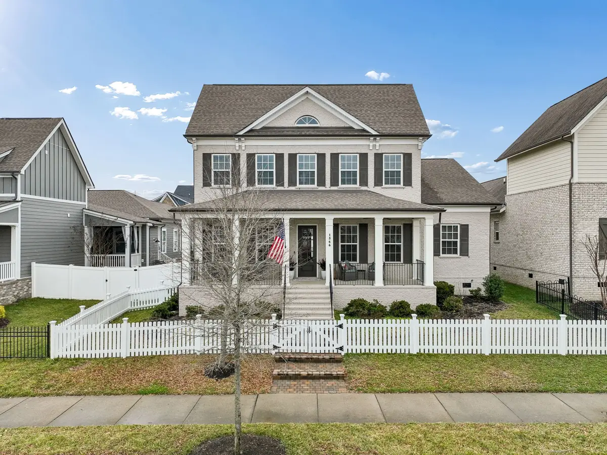 1566 Drakes Creek Rd, Hendersonville, TN 37075 - #1