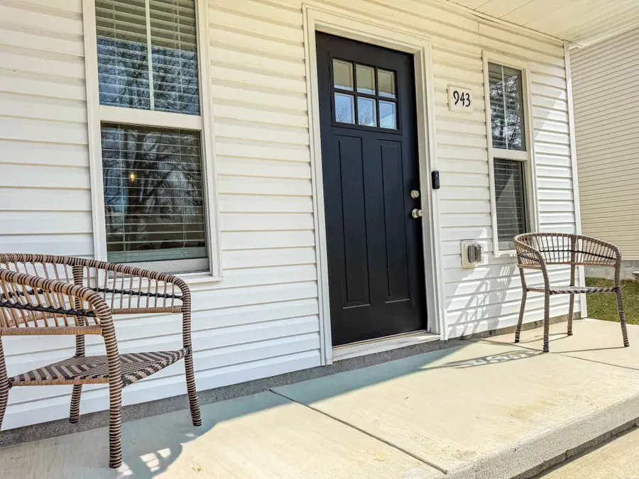 943 Wall St, Clarksville, TN 37040 - #2