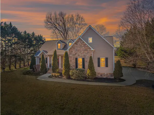 25 Golden Pond Lane, Ringgold, GA 30736