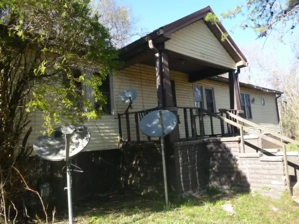 110 N Church St, Erin, TN 37061