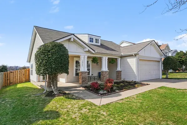 3925 Bridgeview Ln, Nashville, TN 37221