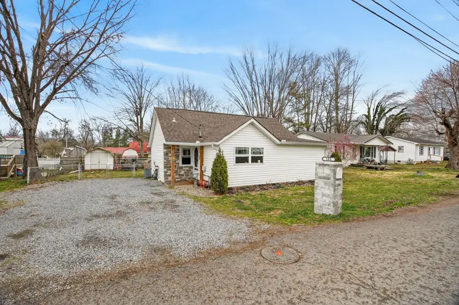 105 Bennett St, Portland, TN 37148 - #2